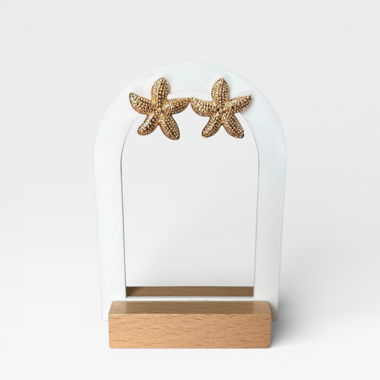 Starfish Gold Stud Earring 14$